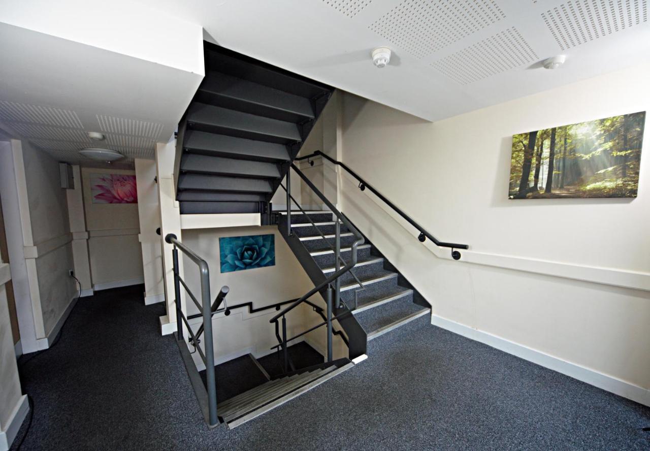 Trigg Hall Bradford  Extérieur photo